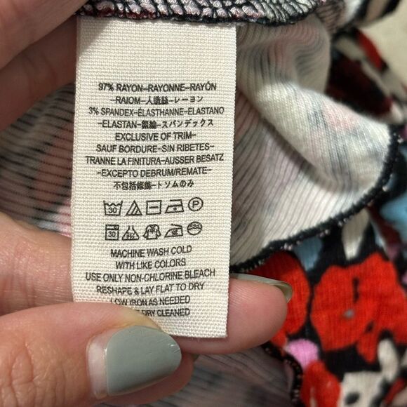 Free People red floral key to your heart v-neck mini dress M - Picture 8 of 9